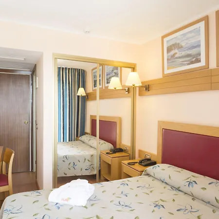 Hsm Linda Playa 3* パゲラ